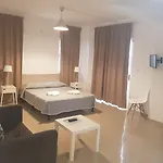 Valentinos Apartament *