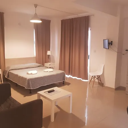 ヴァレンティーノズ アパート パ フォス