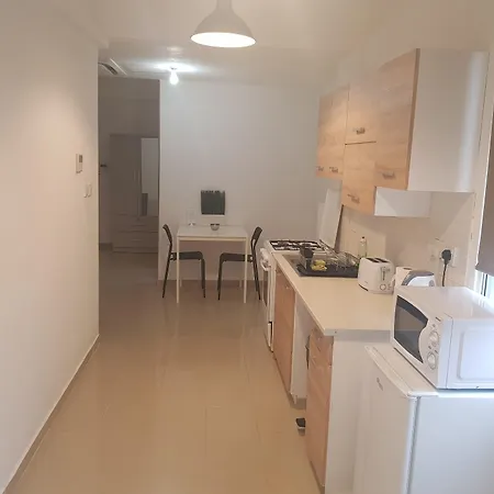 アパート ヴァレンティーノズ *