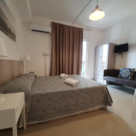 ヴァレンティーノズ *