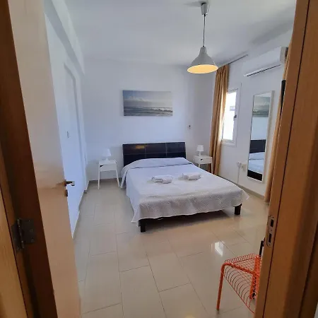 Valentinos Lägenhet Paphos